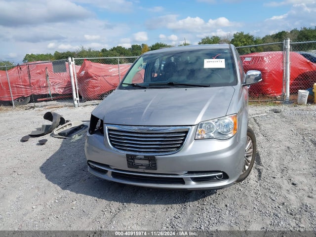 2C4RC1CG6GR239422 Chrysler Town & Country Touring-l Anniversary Edition