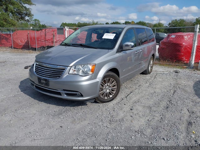 2C4RC1CG6GR239422 Chrysler Town & Country Touring-l Anniversary Edition