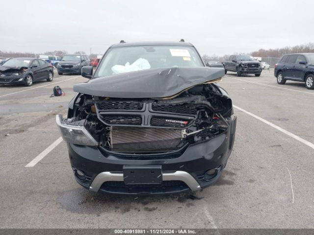 3C4PDCGG2JT378638 Dodge Journey Crossroad