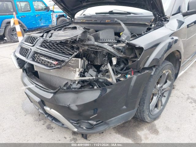 3C4PDCGG2JT378638 Dodge Journey Crossroad