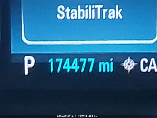 1G11E5SLXEF286673 Chevrolet MALIBU 2LT