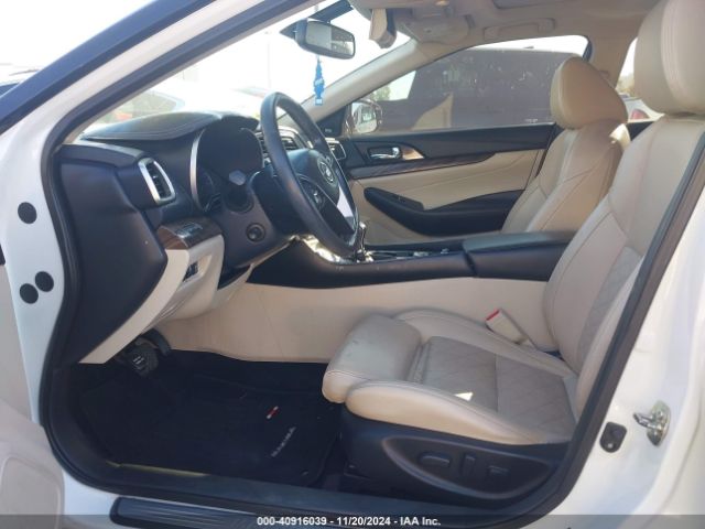 1N4AA6AP1HC414582 Nissan Maxima 3.5 Platinum