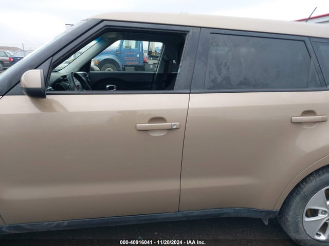 KIA Soul 2016 KNDJN2A28G7242974 Image 14