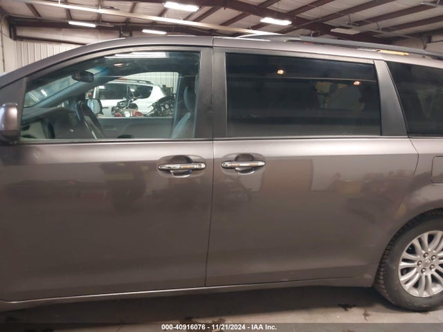 Toyota Sienna Xle 8 Passenger 2015 5TDYK3DC0FS630593 Image 14