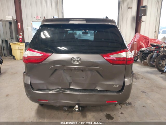 Toyota Sienna Xle 8 Passenger 2015 5TDYK3DC0FS630593 Image 16