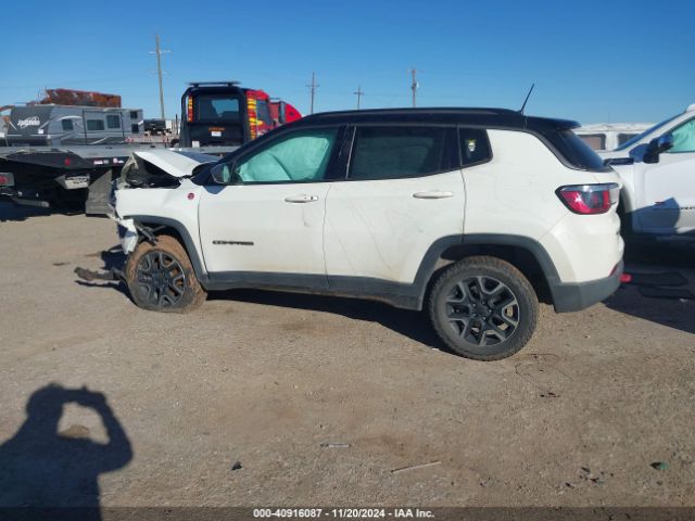 3C4NJDDB4KT748018 Jeep Compass Trailhawk 4x4