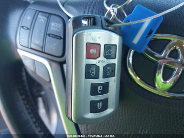 5TDYK3DC0FS656465 Toyota Sienna Xle/limited