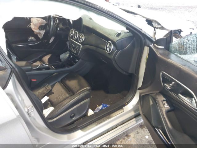 WDDSJ4GB1JN638787 Mercedes-Benz CLA 250 4MATIC