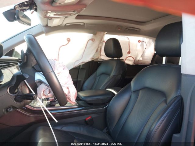 WA1FVAF12KD045870 Audi Q8 55 Premium