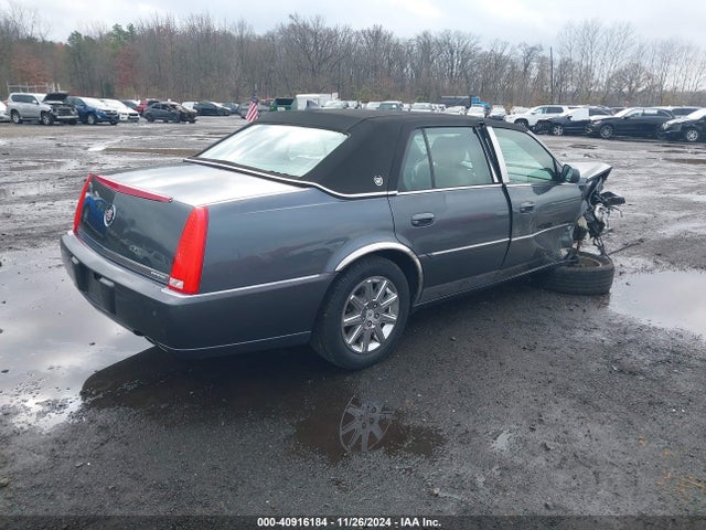 2010 CADILLAC DTS 1G6KH5EY1AU116866 Photo 3