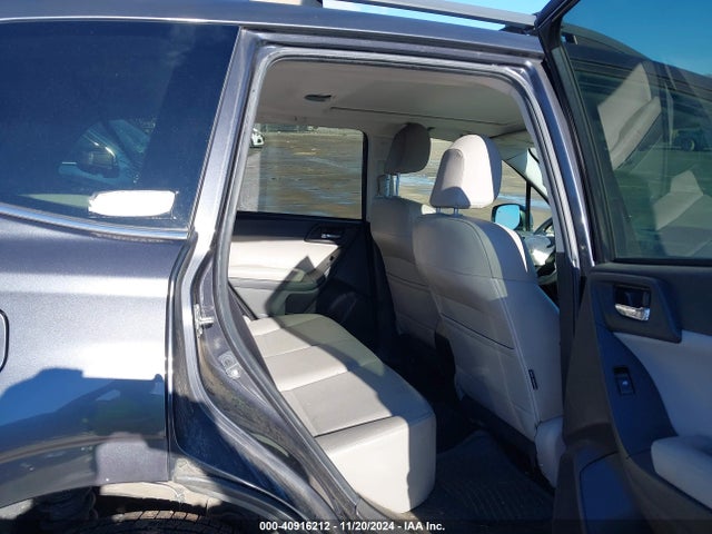 Subaru Forester 2.5i Limited 2014 JF2SJAJC0EH533321 Image 8