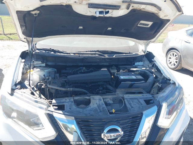 Nissan ROGUE S 2017 JN8AT2MT5HW141185 Image 10