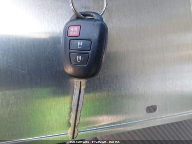 JTMRFREV2ED089360 Toyota Rav4 Xle