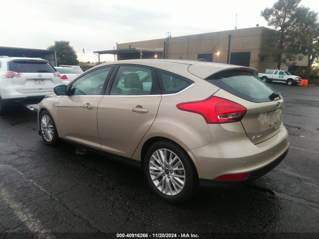 Ford Focus Titanium 2017 1FADP3N22HL272686 Image 3