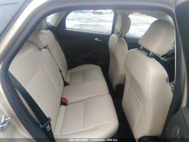 Ford Focus Titanium 2017 1FADP3N22HL272686 Image 8