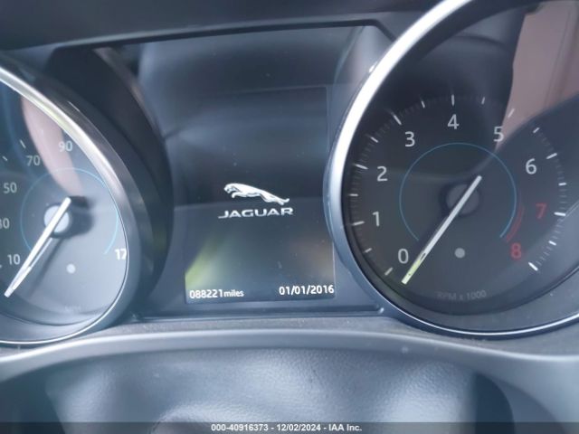 SADCJ2FX1JA292767 Jaguar F-pace 25t Premium