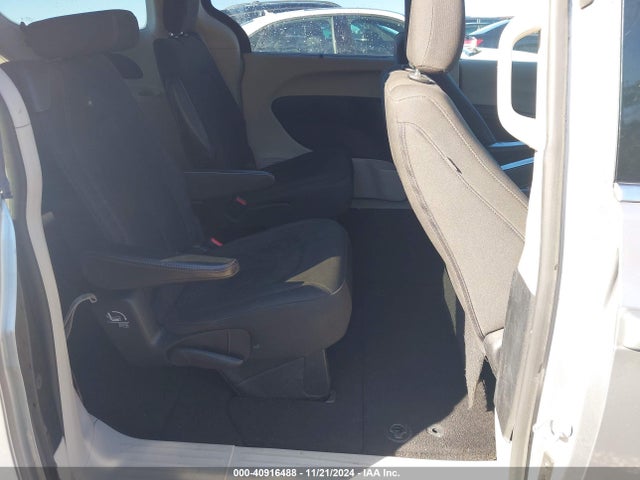 2C4RC1FG2JR100536 Chrysler Pacifica Touring Plus