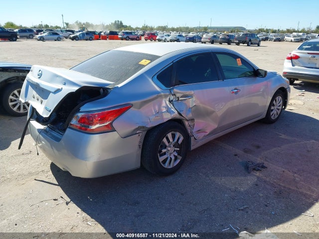 Nissan Altima 2.5 S 2014 1N4AL3AP4EC204627 Image 4