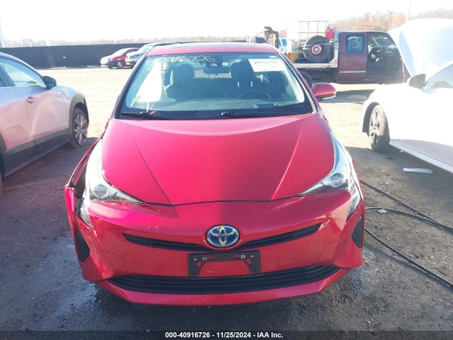 JTDKARFU1G3527381 Toyota Prius Three