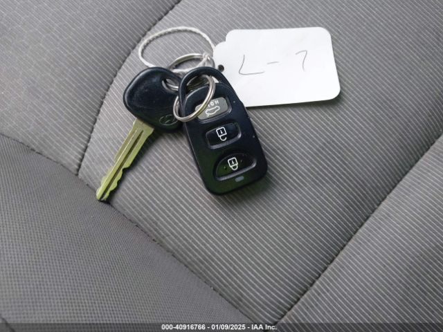 5NPD84LF5JH220305 Hyundai ELANTRA SEL