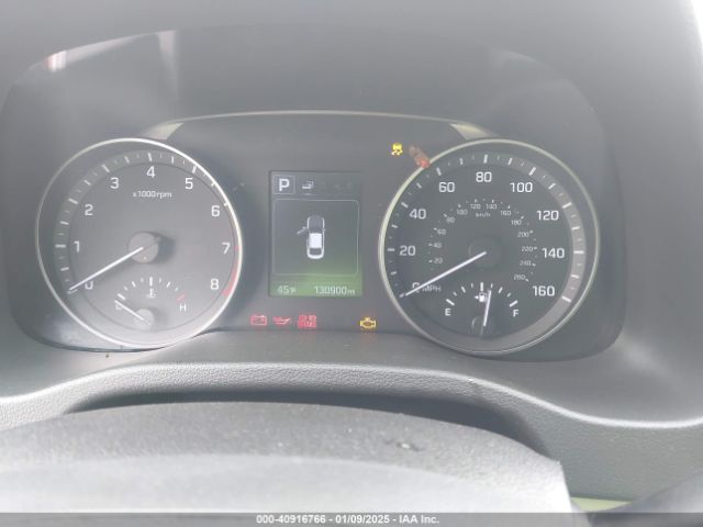 5NPD84LF5JH220305 Hyundai ELANTRA SEL