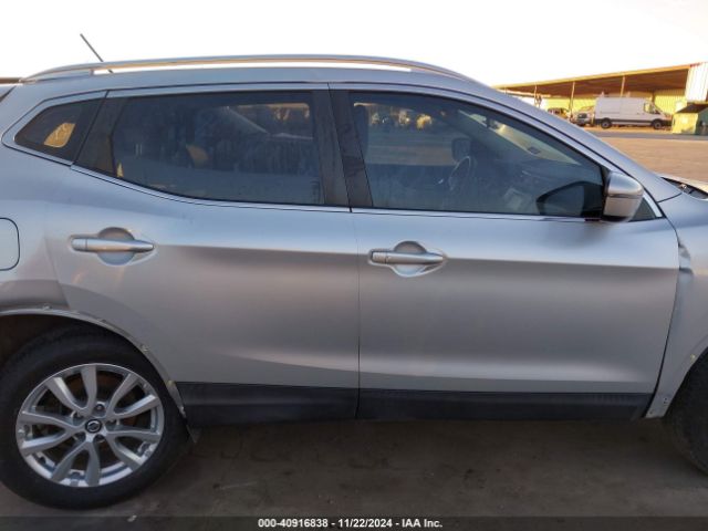 JN1BJ1CW7LW369468 Nissan Rogue Sport Sv Awd Xtronic Cvt