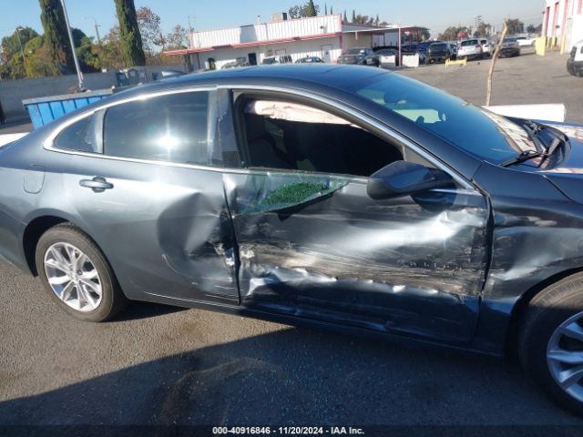 1G1ZD5STXLF111701 Chevrolet Malibu Fwd Lt