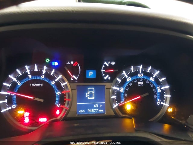 Toyota 4RUNNER SR5 2019 JTEBU5JRXK5637325 Image 7