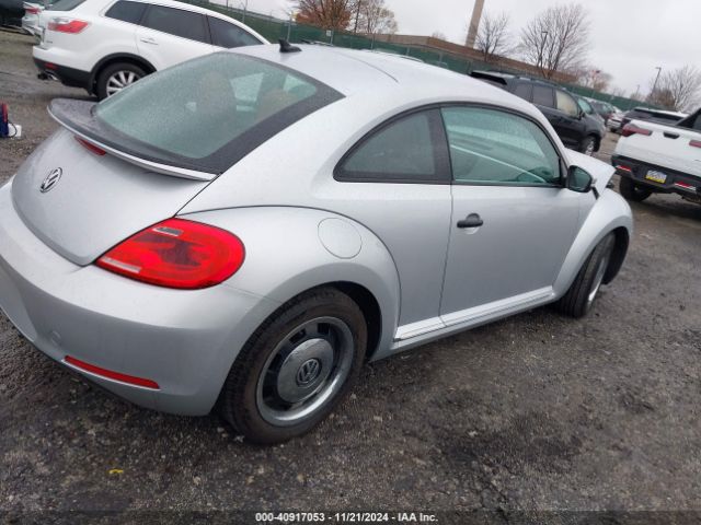 3VWF17AT8FM647032 Volkswagen Beetle 1.8t Classic