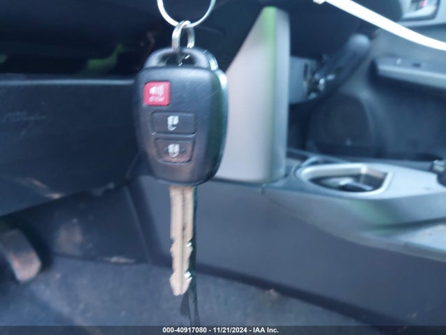 Toyota RAV4 LE 2016 2T3ZFREV7GW310750 Image 11