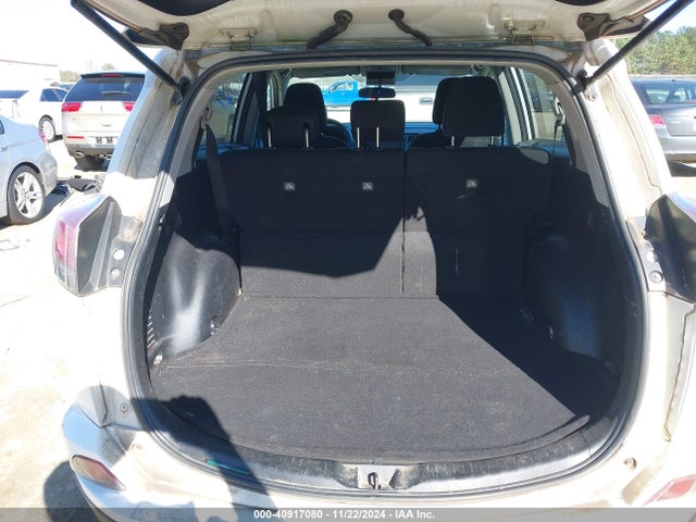 Toyota RAV4 LE 2016 2T3ZFREV7GW310750 Image 19