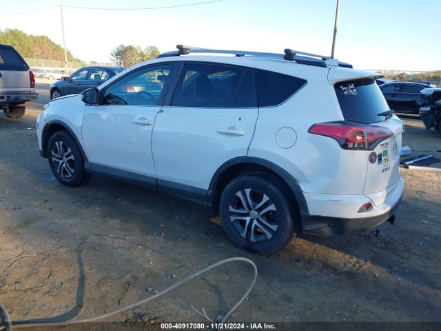 Toyota RAV4 LE 2016 2T3ZFREV7GW310750 Image 3