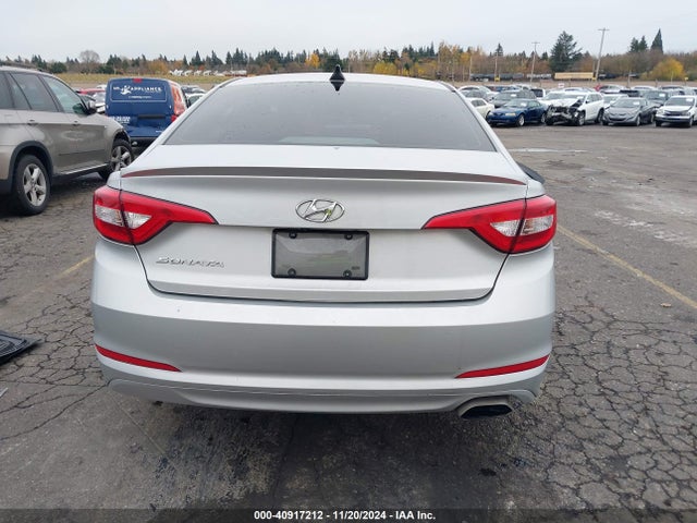 Hyundai SONATA SE 2016 5NPE24AF7GH374483 Image 16