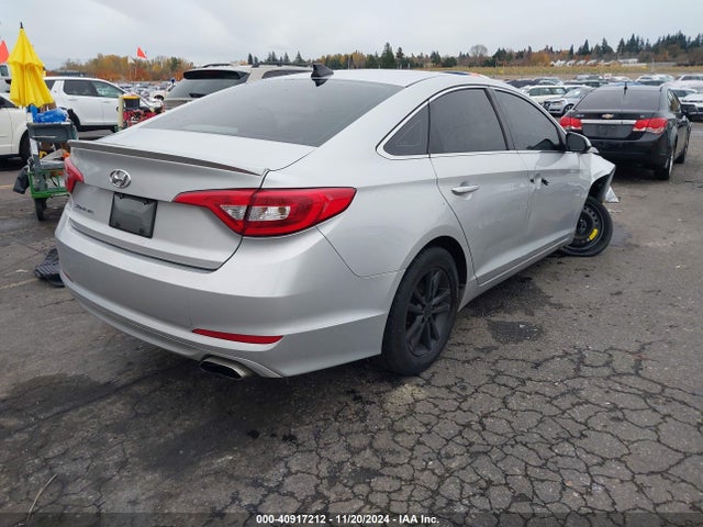 Hyundai SONATA SE 2016 5NPE24AF7GH374483 Image 4