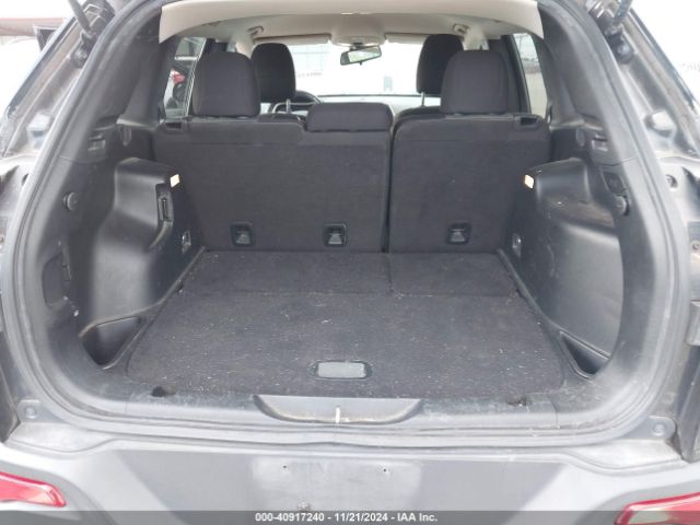 1C4PJLAB4GW330602 Jeep Cherokee Altitude