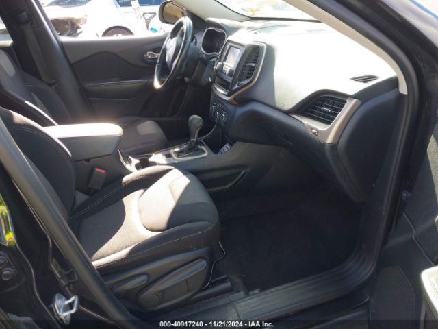 1C4PJLAB4GW330602 Jeep Cherokee Altitude