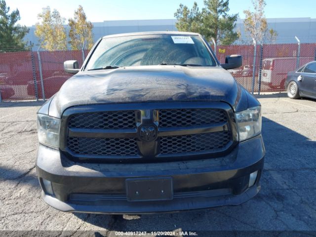 1C6RR6FG2HS860686 RAM 1500 Express  4x2 6'4 Box