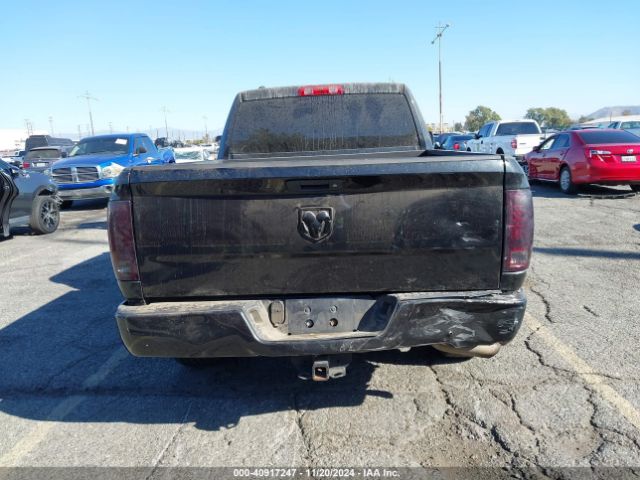 1C6RR6FG2HS860686 RAM 1500 Express  4x2 6'4 Box