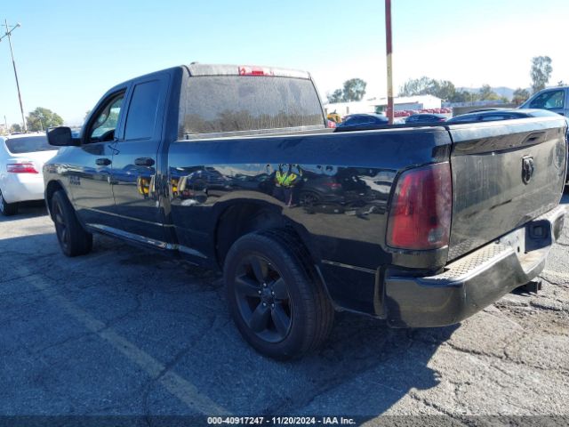 1C6RR6FG2HS860686 RAM 1500 Express  4x2 6'4 Box
