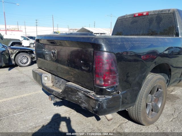 1C6RR6FG2HS860686 RAM 1500 Express  4x2 6'4 Box