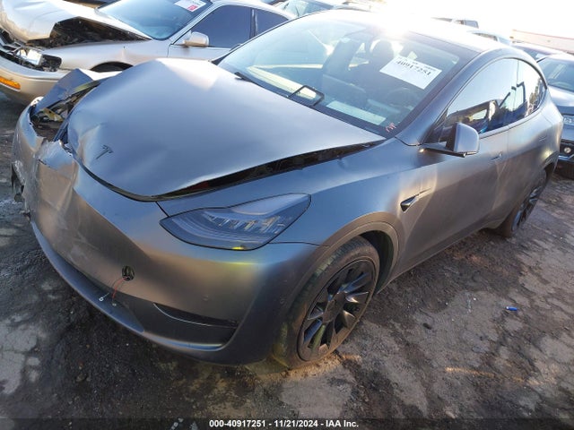 2021 TESLA MODEL Y 5YJYGDEE8MF198490 Photo 1