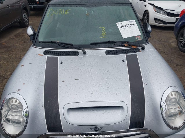 2005 MINI COOPER S WMWRE33545TG97180 Photo 9