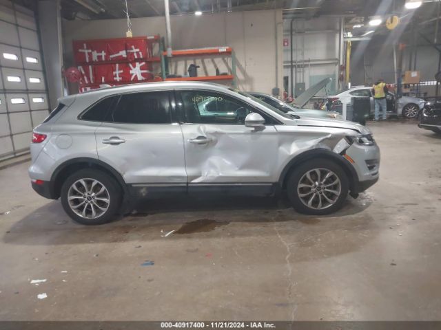 5LMCJ2D95GUJ18295 Lincoln MKC SELECT