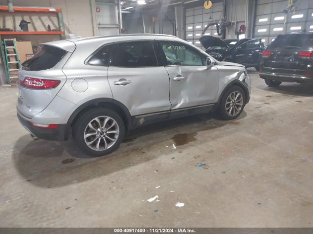 5LMCJ2D95GUJ18295 Lincoln MKC SELECT