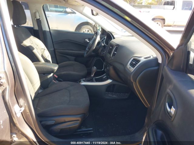 3C4NJCAB9JT271549 Jeep Compass Sport Fwd