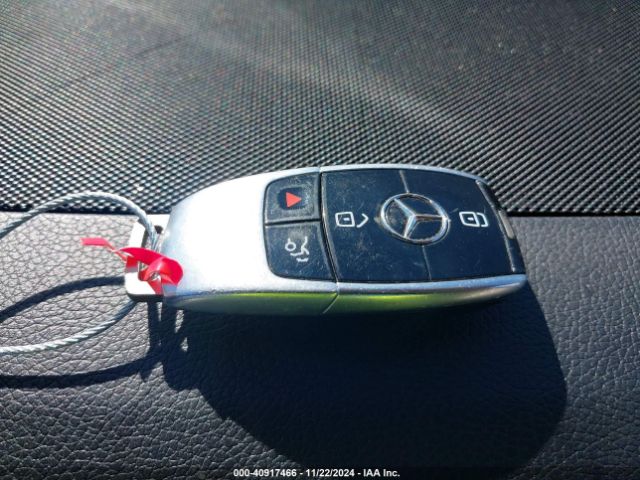 WDDZF4KB4HA056031 Mercedes-Benz E 300 4matic