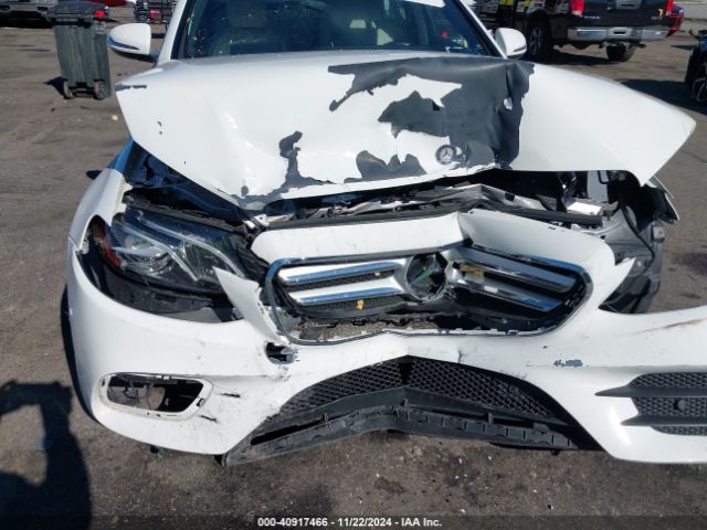 WDDZF4KB4HA056031 Mercedes-Benz E 300 4matic