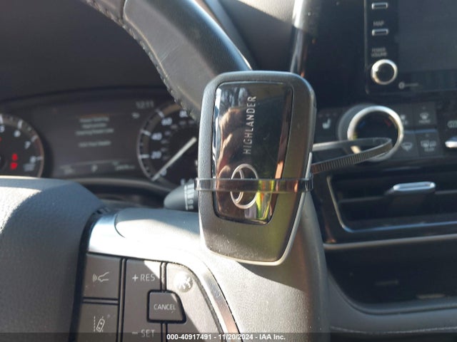Toyota Highlander Xle 2021 5TDGZRBH7MS133403 Image 11
