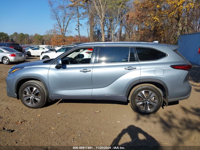 Toyota Highlander Xle 2021 5TDGZRBH7MS133403 Image 14
