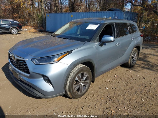 Toyota Highlander Xle 2021 5TDGZRBH7MS133403 Image 2